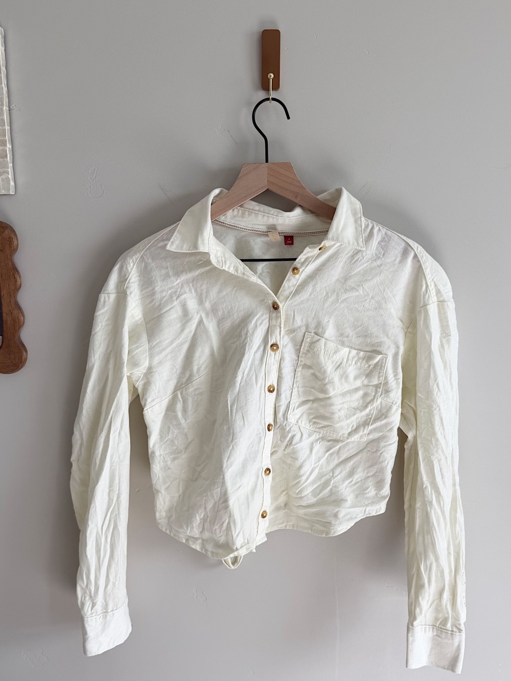 Pilcro Tie-Back Shrunken Button-Up Shirt - Picture 5 of 11